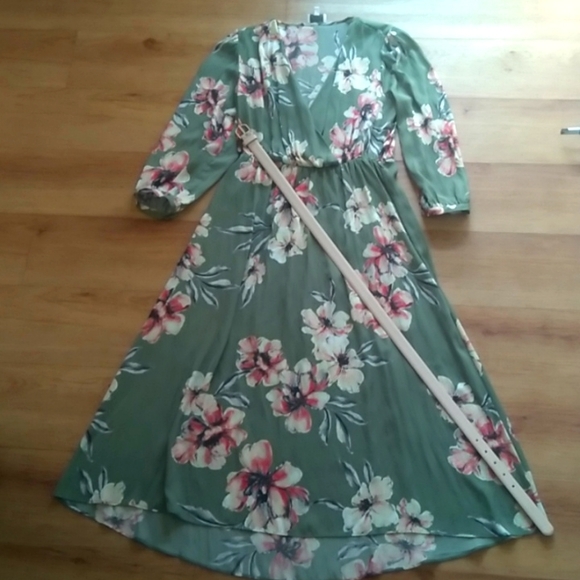 Witchery Dresses & Skirts - 🌟 Host Pick! Witchery Green Floral Dress AU 12